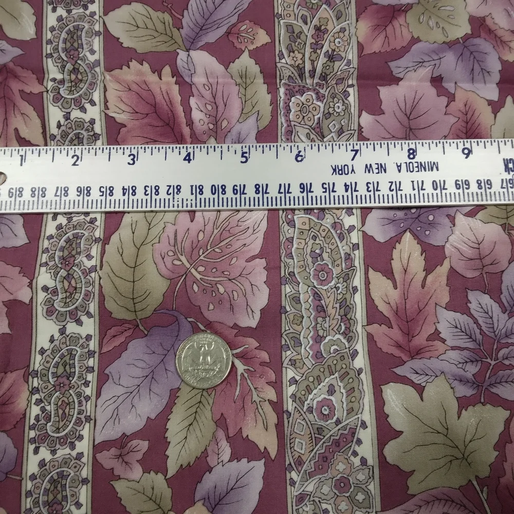 FABRIC Beautiful Vertical Stripes Of Leaves And Paisley 100%cotton, 3 Yards